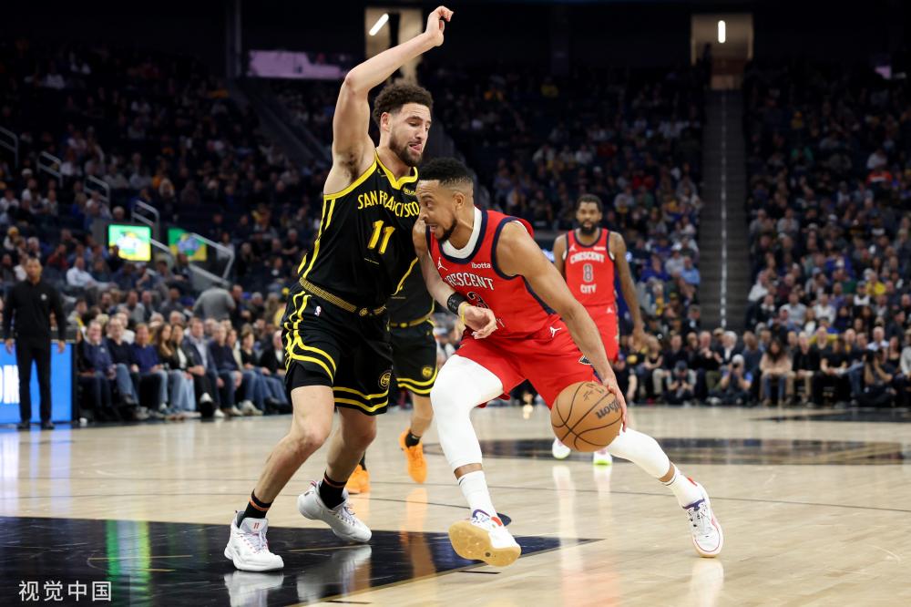 本赛季的首 本赛季的首