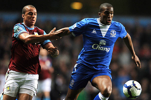 与篮球场上 与篮球场上