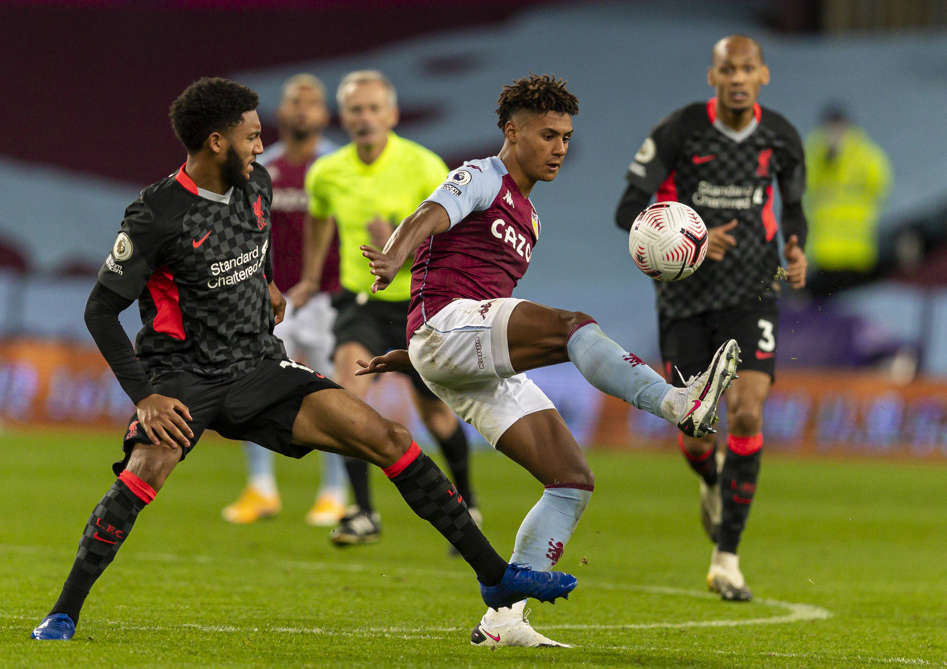 少年比赛中 少年比赛中